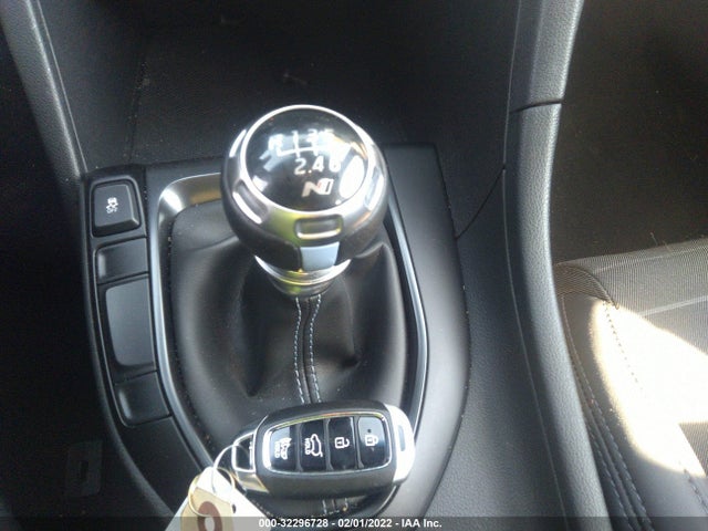 2021 Hyundai Veloster, VIN: KMHT36AH9MU010807
