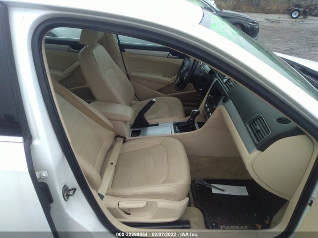 1VWBP7A35CC096441 Volkswagen Passat Se W/sunroof