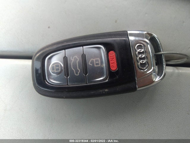 2017 Audi S8, VIN: WUAJ5AFD8HN900295