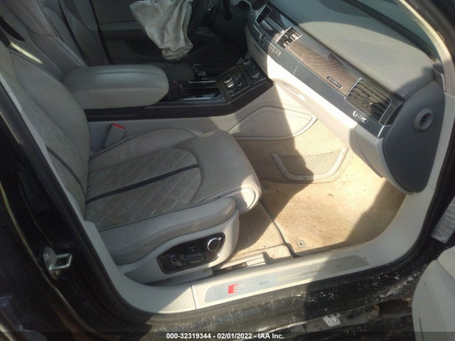 2017 Audi S8, VIN: WUAJ5AFD8HN900295