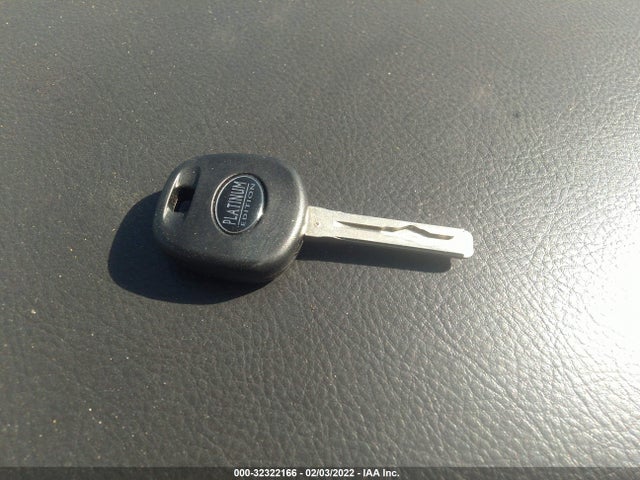 Lexus ES 330 2004 JTHBA30G540021838 Image 3