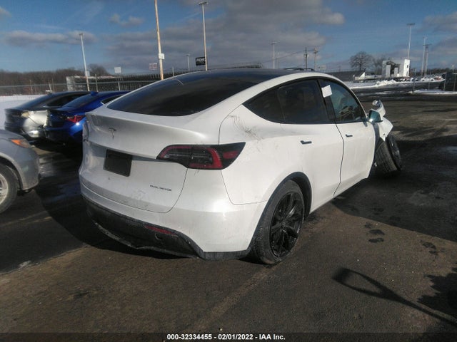 2022 Tesla Model Y, VIN: 7SAYGDEE3NF308348