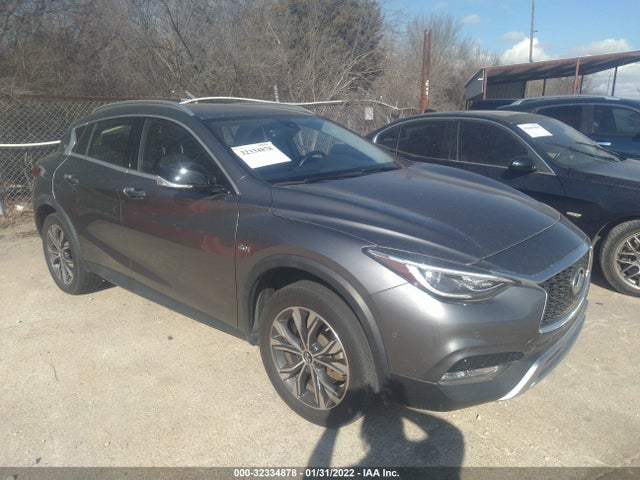 2017 Infiniti QX30, VIN: SJKCH5CR1HA014702