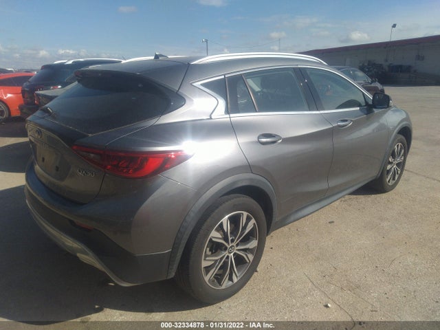 2017 Infiniti QX30, VIN: SJKCH5CR1HA014702
