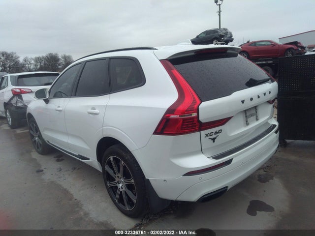 2018 Volvo XC60, VIN: LYVA22RL8JB111228