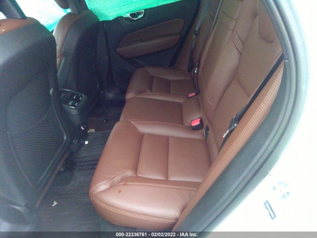 2018 Volvo XC60, VIN: LYVA22RL8JB111228