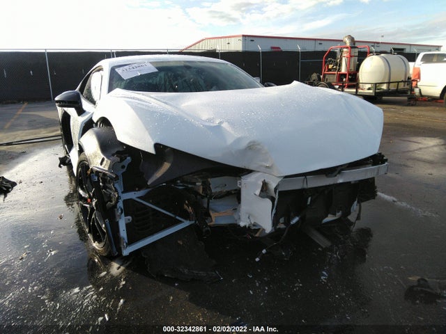2018 Audi R8, VIN: WUABAAFX6J7901109