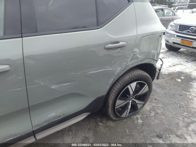 2021 Volvo XC40, VIN: YV4ED3UR5M2532369
