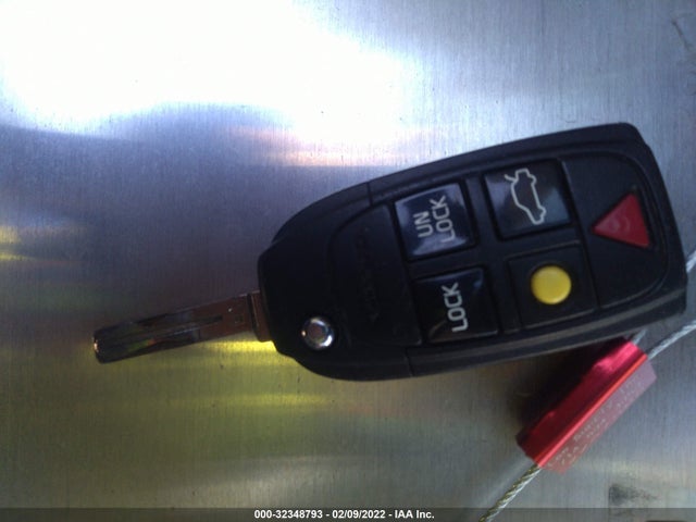 2004 VOLVO S60 VIN: YV1RS64A842393547