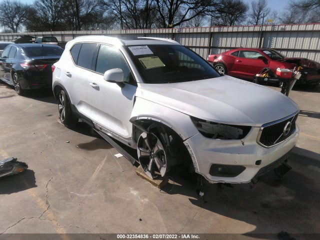 2021 Volvo XC40, VIN: YV4162UK3M2490449