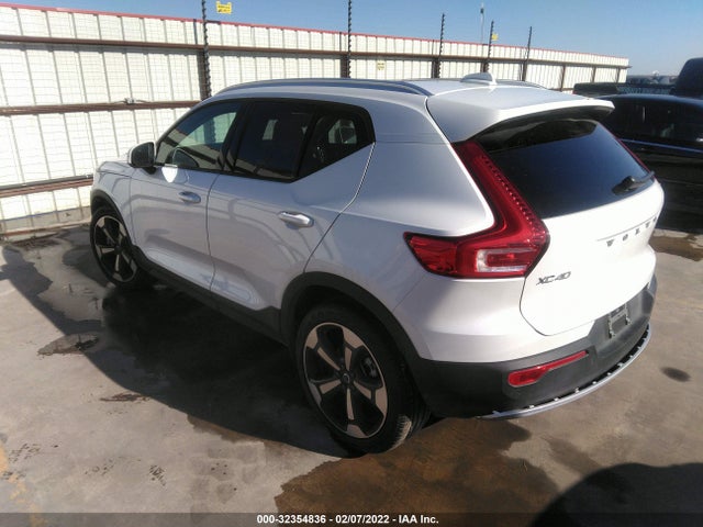 2021 Volvo XC40, VIN: YV4162UK3M2490449