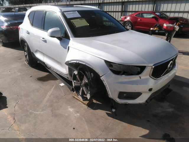 2021 Volvo XC40, VIN: YV4162UK3M2490449