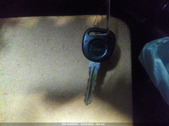 3GTP2WE25DG115040 GMC Sierra 1500 Slt