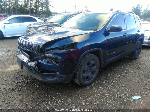 1C4PJLLB8JD573443 Jeep Cherokee Latitude Plus