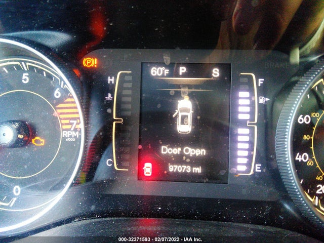 1C4PJLLB8JD573443 Jeep Cherokee Latitude Plus