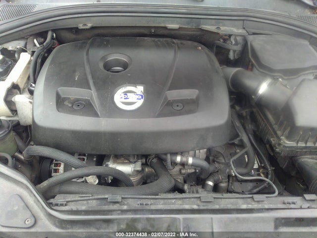 2015 Volvo XC60, VIN: YV440MDB0F2613475