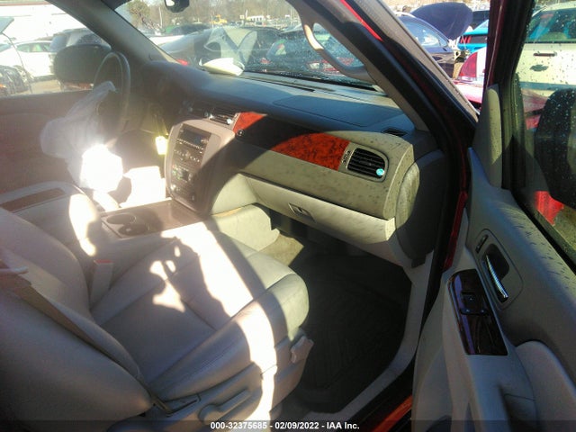 GMC YUKON SLT 2014 1GKS1CE00ER224487 Image 5