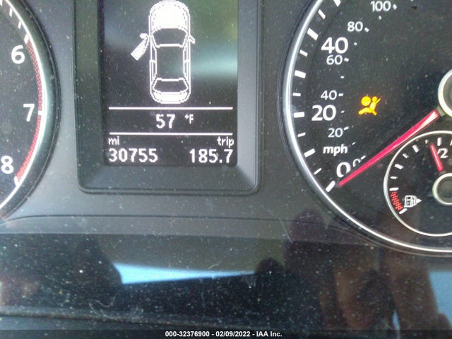2016 Volkswagen Eos, VIN: WVWBW8AH7GV000696