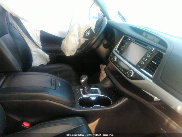 2017 TOYOTA HIGHLANDER XLE/SE VIN: 5TDJZRFH7HS446487