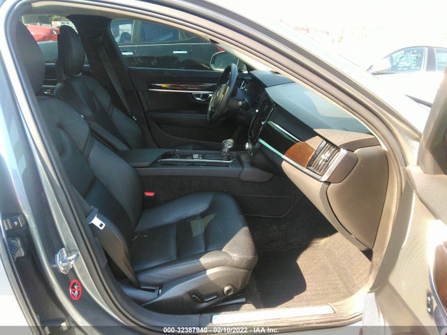 2017 Volvo S90, VIN: YV1A22MK3H1013122