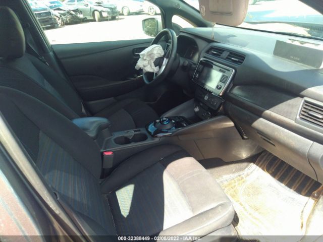 1N4AZ1CP2JC304218 Nissan LEAF SV