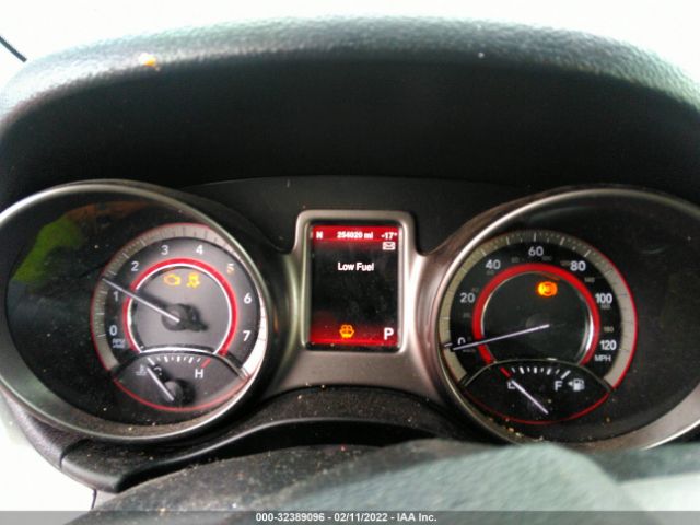 3C4PDCGG9FT587186 Dodge Journey Crossroad