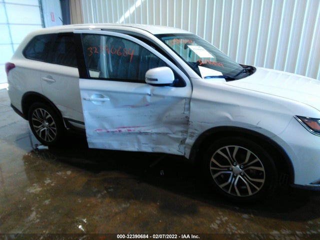 JA4AZ3A30GZ008801 Mitsubishi Outlander Se/sel/es