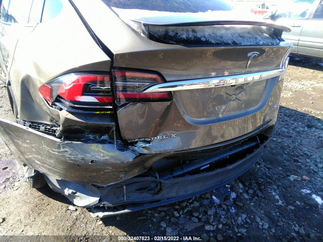 Tesla MODEL X 2016 5YJXCAE23GF004920 Image 7