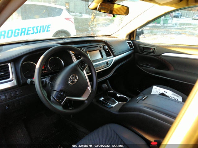 Toyota Highlander Le 2019 5TDBZRFH4KS718599 Image 10
