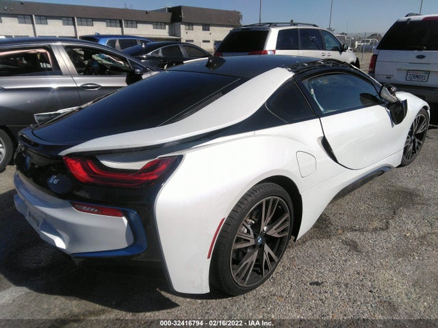 2016 BMW i8, VIN: WBY2Z2C5XGV674895