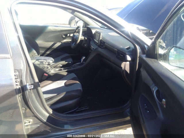 2020 Hyundai Veloster, VIN: KMHTG6AF6LU027534