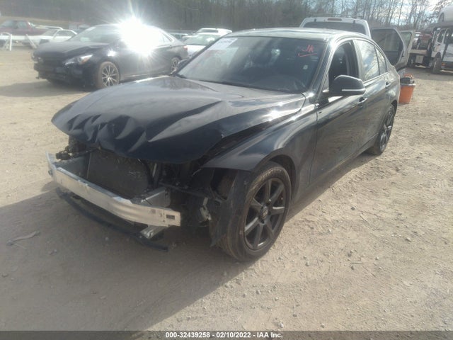 BMW 3 Series 320i 2016 WBA8A9C58GK616021 Image 2