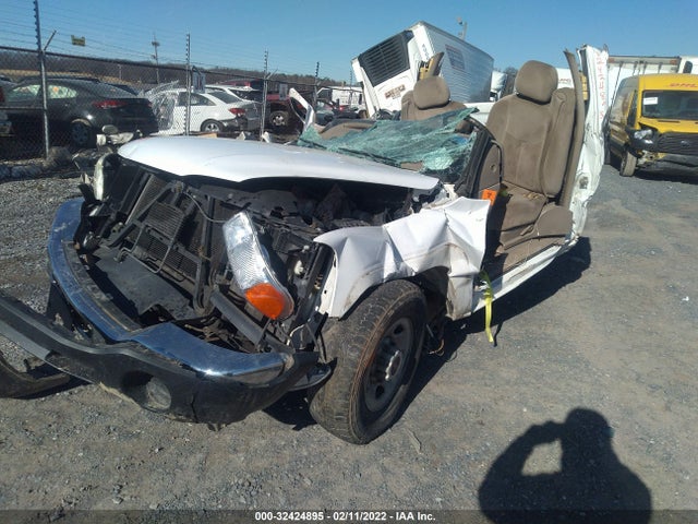 2006 GMC SIERRA 2500HD WORK TRUCK VIN: 1GTHK24U26E192104