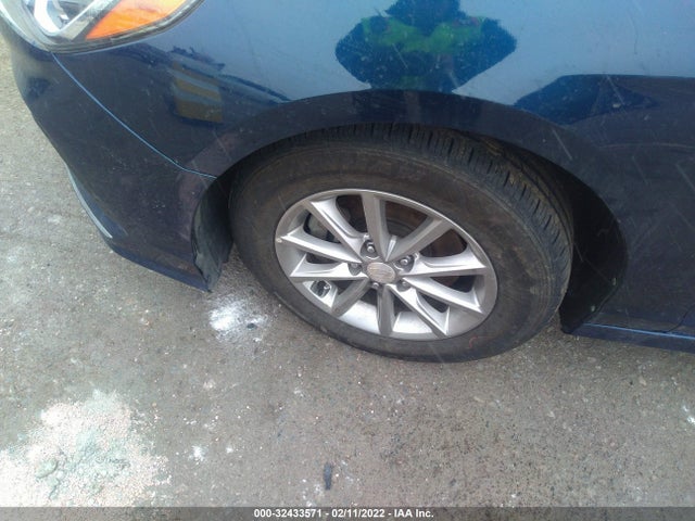 Hyundai SONATA ECO 2018 5NPE24AA0JH717405 Image 5
