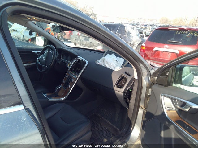 2017 Volvo XC60, VIN: YV440MRU5H2087731