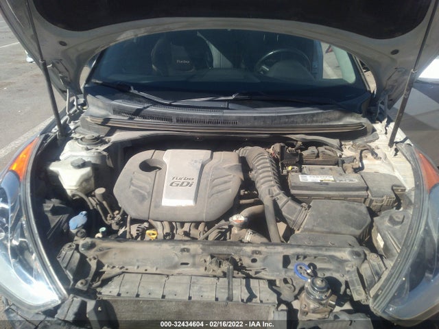 2015 Hyundai Veloster, VIN: KMHTC6AE7FU237180