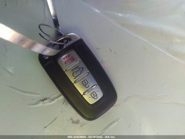 2015 Hyundai Veloster, VIN: KMHTC6AE7FU237180