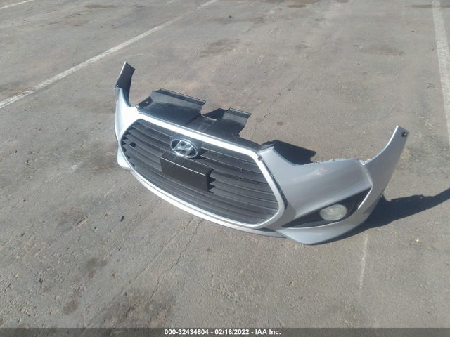2015 Hyundai Veloster, VIN: KMHTC6AE7FU237180