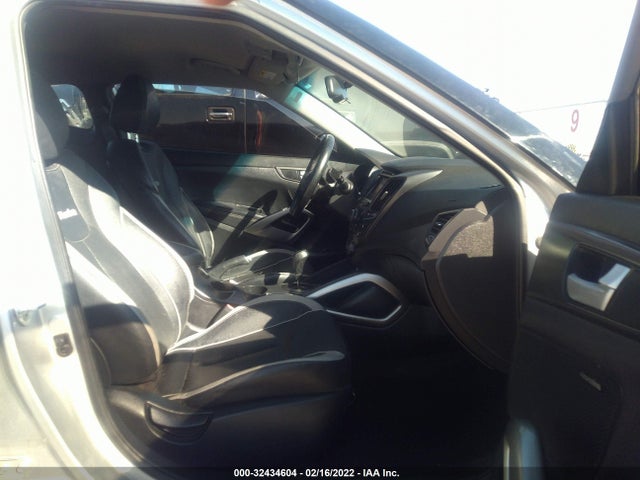 2015 Hyundai Veloster, VIN: KMHTC6AE7FU237180