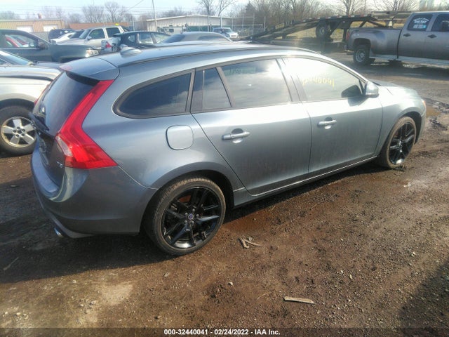 2018 Volvo V60, VIN: YV140MEL0J2388844