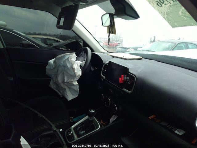 2021 HYUNDAI VENUE VIN: KMHRC8A33MU120424