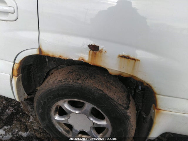 GMC YUKON DENALI 2003 1GKEK63U13J333649 Image 7