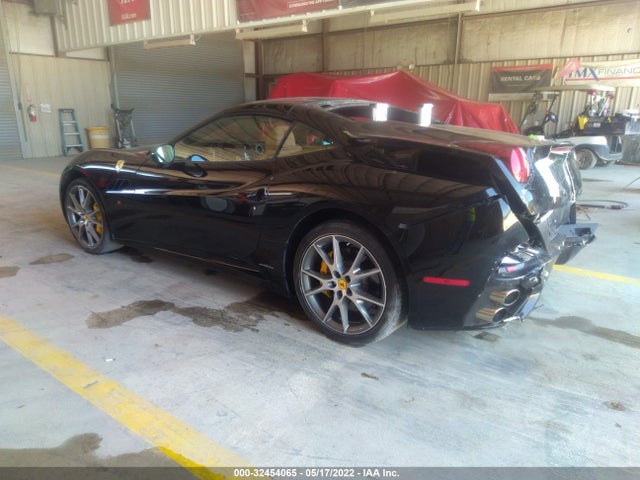 2014 Ferrari California, VIN: ZFF65TJA6E0203259