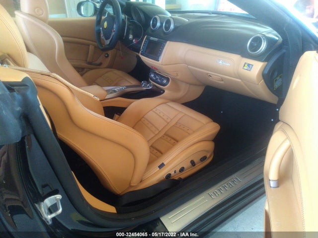 2014 Ferrari California, VIN: ZFF65TJA6E0203259