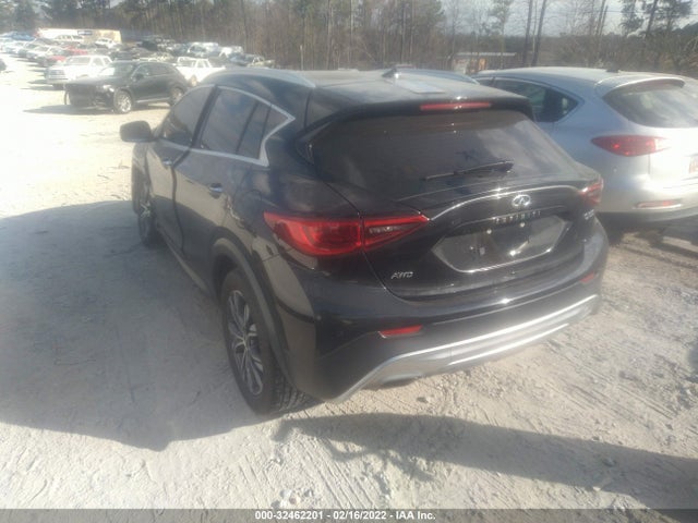 2018 Infiniti QX30, VIN: SJKCH5CR8JA047282