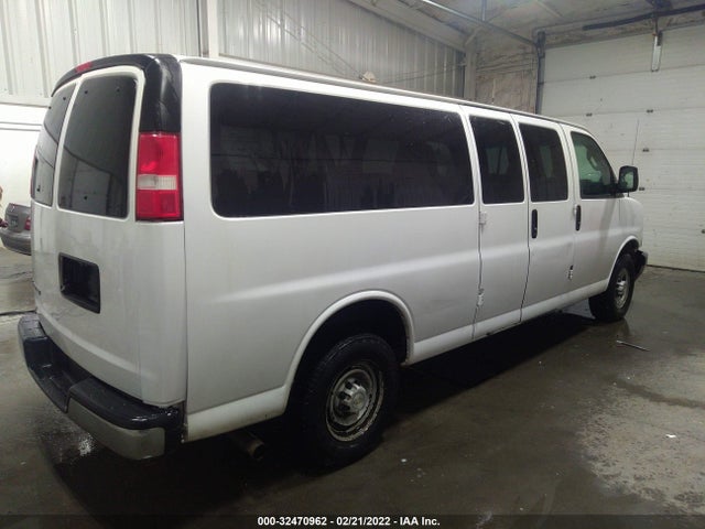 2018 Chevrolet Express, VIN: 1GAZGNFGXJ1335162