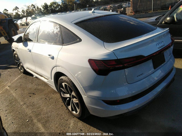 2021 Audi e-tron, VIN: WA12AAGEXMB001092