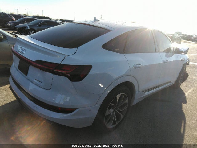 2021 Audi e-tron, VIN: WA12AAGEXMB001092