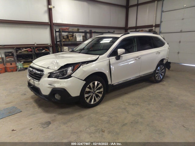 4S4BSATC7J3227633 Subaru Outback Touring