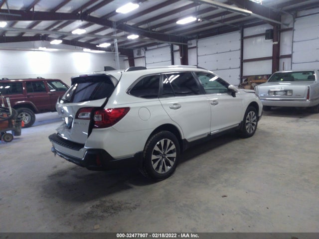 4S4BSATC7J3227633 Subaru Outback Touring